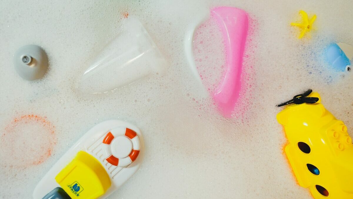 Acht Tipps zum Baden des Babys in den ersten Wochen und Monaten 1 Bade-Tipps für Babys, Foto: Gruzdys / Unsplash